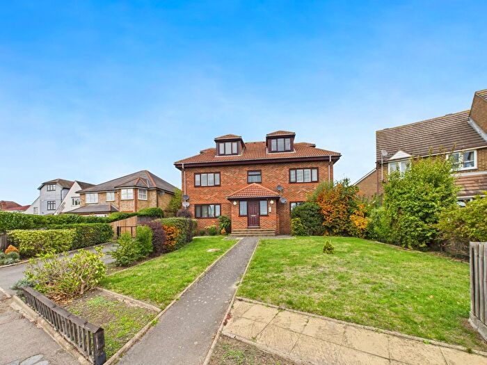 1 Bedroom Flat For Sale In Blackfen Road, Sidcup, Kent, DA15