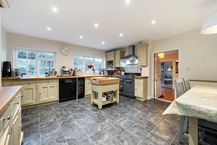 3 Bedroom End Of Terrace House For Sale In Hill Cottages, Milley Lane, Hare Hatch, Berkshire, RG10