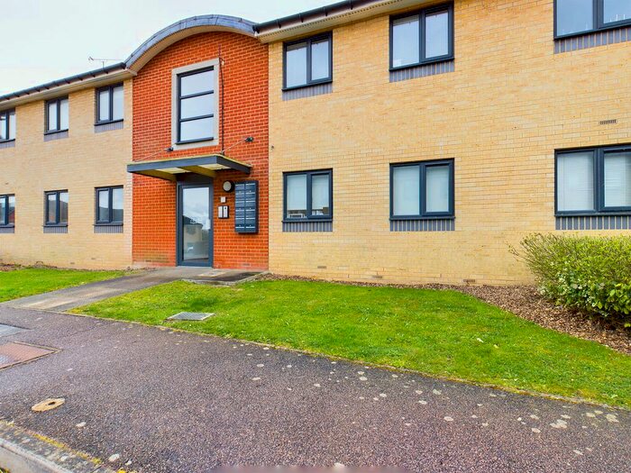 2 Bedroom Flat To Rent In Frognal Place, Sidcup, DA14