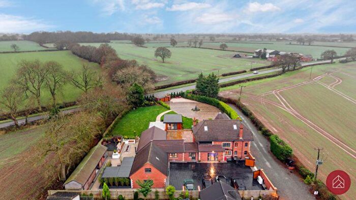 6 Bedroom Detached House For Sale In Withybrook Road, Bedworth, CV12