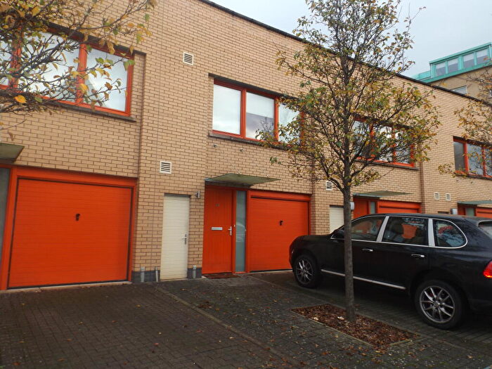 3 Bedroom House To Rent In St. Francis Rigg, Glasgow, G5