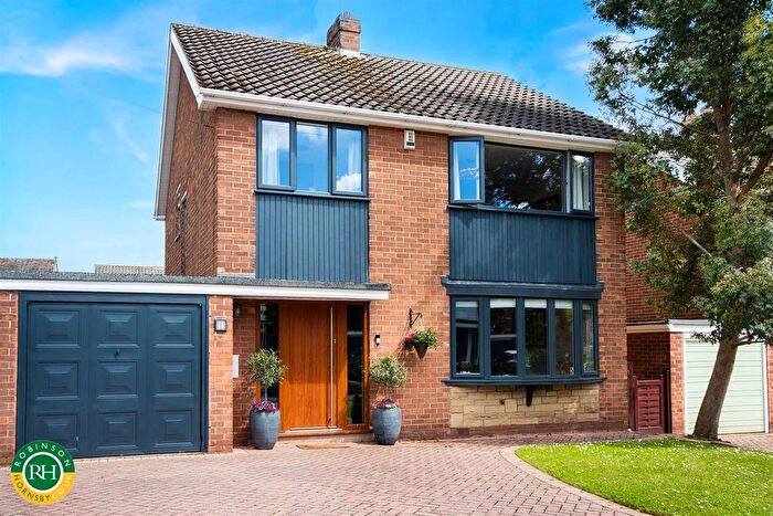 3 Bedroom Detached House For Sale In Woodview, Sprotbrough, Doncaster, DN5