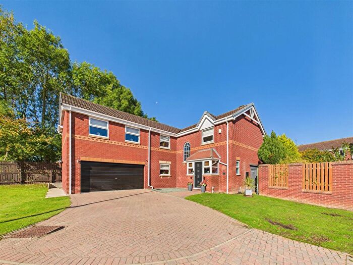 4 Bedroom Detached House For Sale In Birch Close, Hessle, HU13