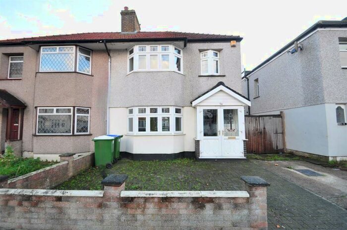 4 Bedroom Semi-Detached House To Rent In Balliol Road, Welling, DA16