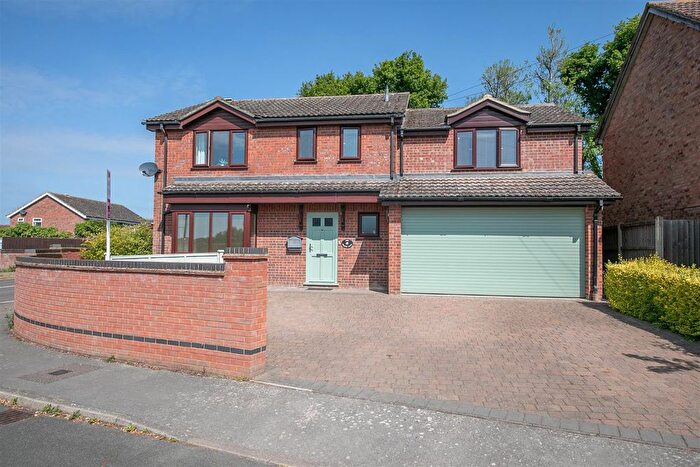 4 Bedroom Detached House For Sale In Brands Close, Great Cornard, Sudbury, CO10