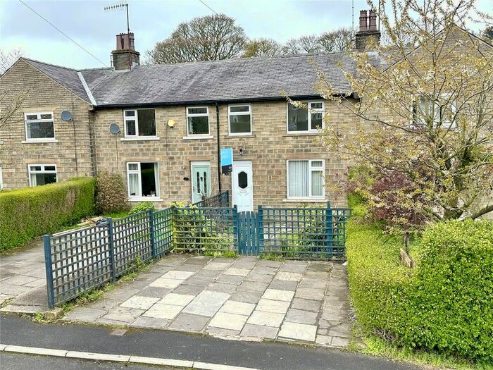3 Bedroom Terraced House To Rent In Hepworth Crescent, Hepworth, Holmfirth, West Yorkshire, HD9