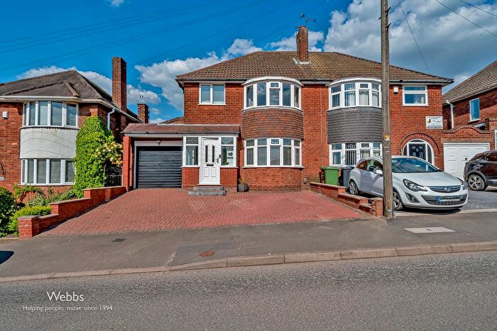 3 Bedroom Semi-Detached House For Sale In St. Marks Road, Brownhills, Walsall, WS8