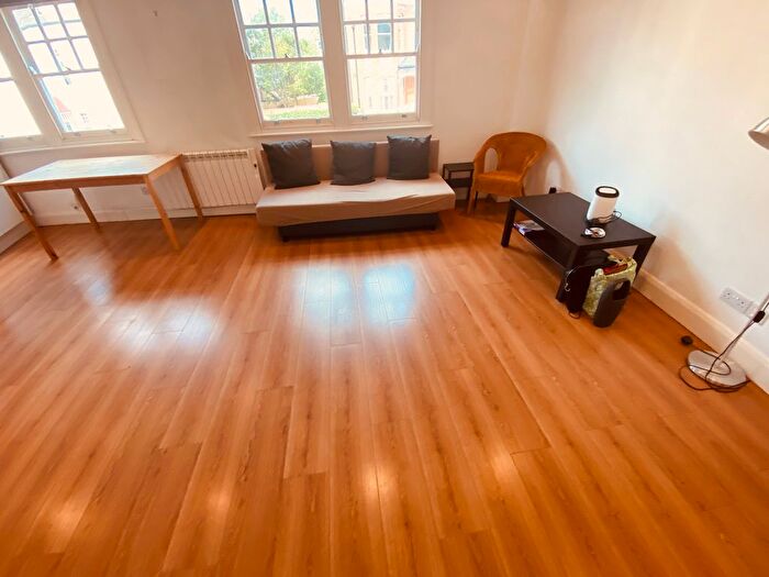 1 Bedroom Flat To Rent In Elder Avenue, London, N8