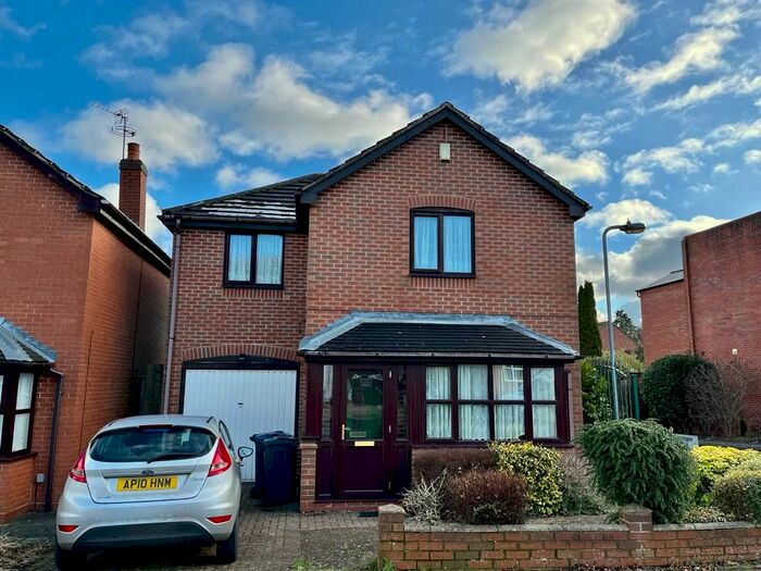 3 Bedroom Detached House To Rent In Woodthorpe Road, Kings Heath, B14