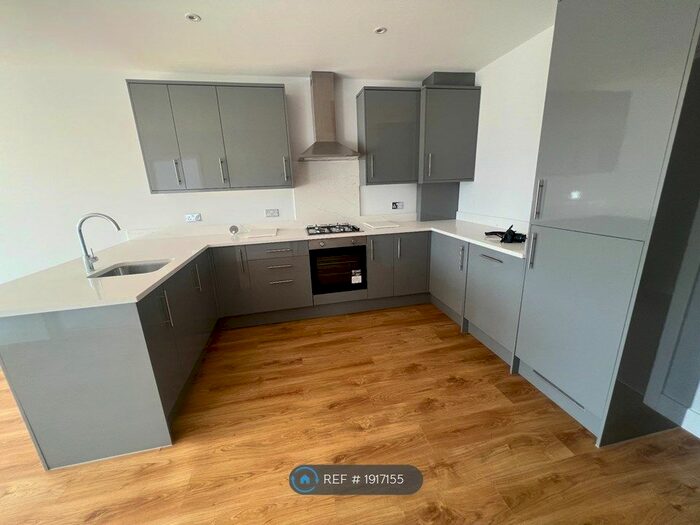 1 Bedroom Flat To Rent In Goldsworth Road, Woking, GU21