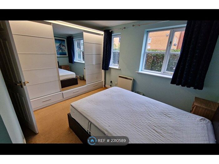 1 Bedroom Flat To Rent In Compass House, London, SE8