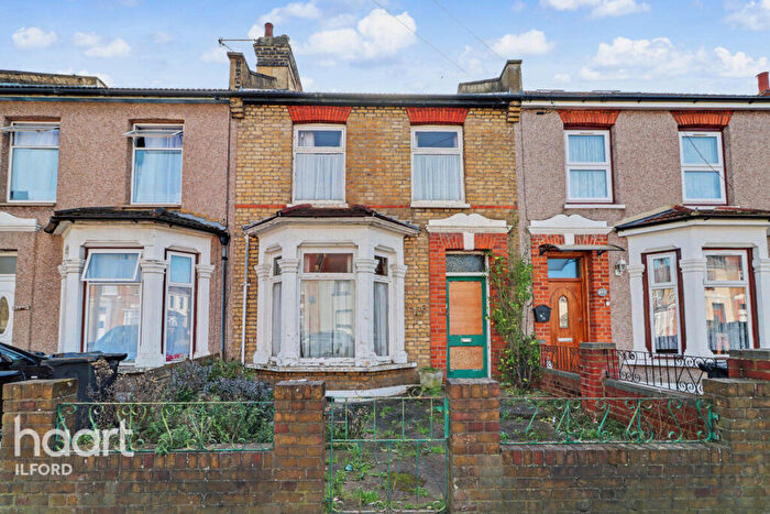 3 Bedroom Terraced House For Sale In Grange Road, Ilford, IG1