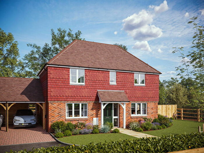 2 Bedroom Link Detached House For Sale In Mayflower Grove, Bramley, RG26