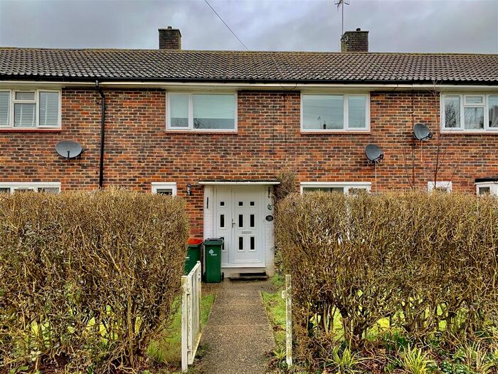 3 Bedroom Property To Rent In Spring Plat, Crawley, RH10