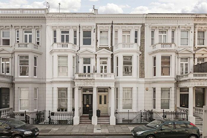 1 Bedroom Flat To Rent In Fairholme Road, West Kensington, W14