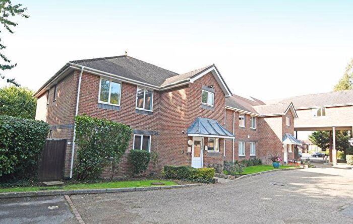 2 Bedroom Flat For Sale In Enterprise Road, Maidstone, ME15
