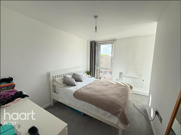 1 Bedroom Apartment To Rent In Farnborough Road, Farnborough, GU14