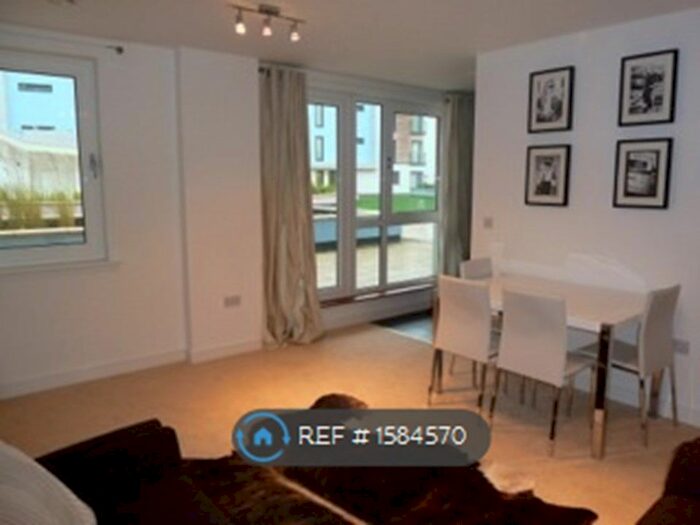 2 Bedroom Flat To Rent In Cobalt Quarter, Southampton, SO14