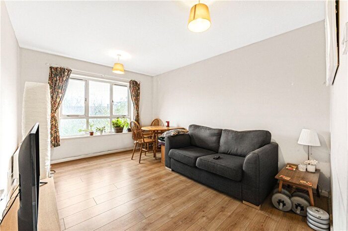 2 Bedroom Flat To Rent In Archangel Street, London, SE16