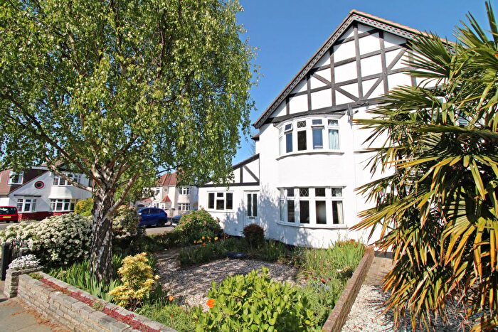 3 Bedroom Semi-Detached House For Sale In Queensway, West Wickham, BR4