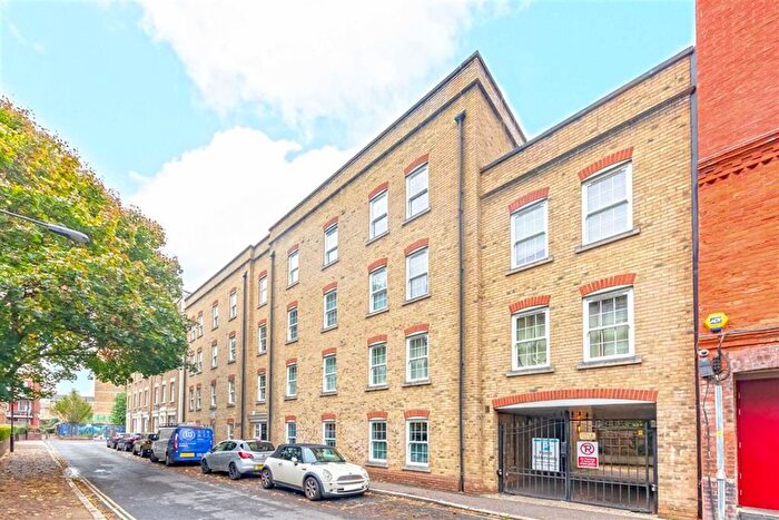 2 Bedroom Flat To Rent In Leroy Street, Bermondsey, SE1