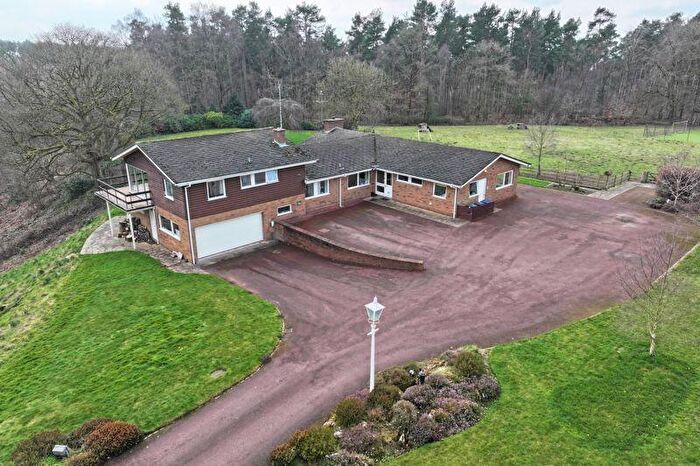 4 Bedroom Detached House For Sale In Oakwood Lane, Acton, ST5