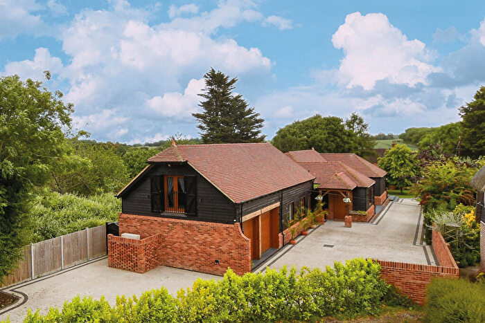 4 Bedroom Detached House For Sale In Sadlers Hill, Goodnestone, Canterbury, Kent, CT3