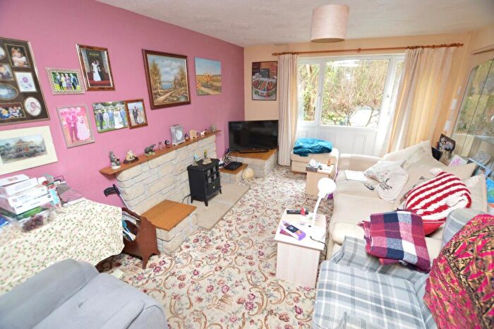3 Bedroom Terraced House For Sale In Coombe Park, Saltash, Cornwall, PL12