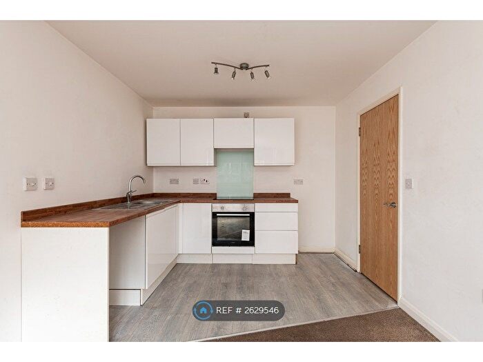 1 Bedroom Flat To Rent In Brook House, Chatham, ME4