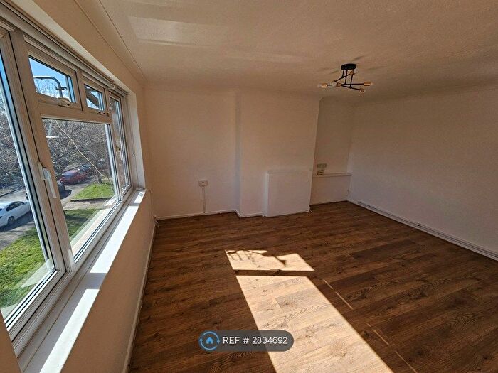 2 Bedroom Flat To Rent In St Edmunds Road, Dartford, DA1