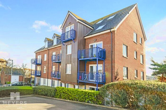 1 Bedroom Flat To Rent In Corscombe Close, Weymouth, DT4