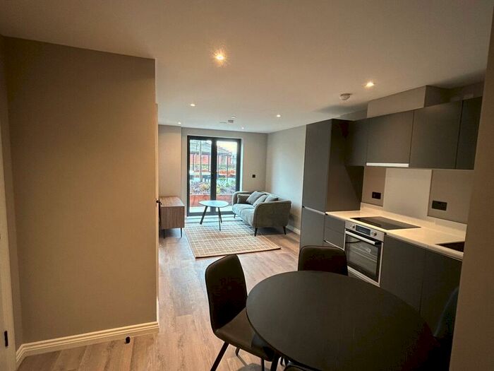 1 Bedroom Apartment To Rent In Springwell Gardens, Leeds, West Yorkshire, LS12