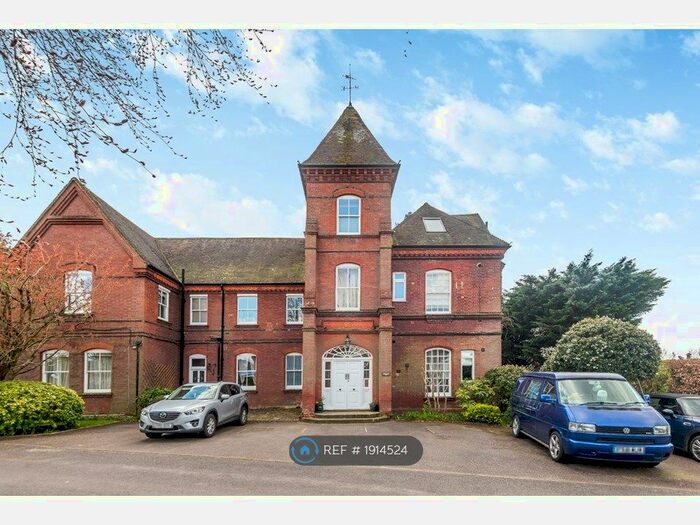 1 Bedroom Flat To Rent In Summersbury Drive, Shalford, Guildford, GU4