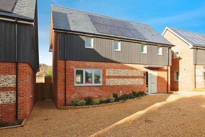 3 Bedroom Detached House For Sale In Witt Road, Winterslow, Salisbury, SP5