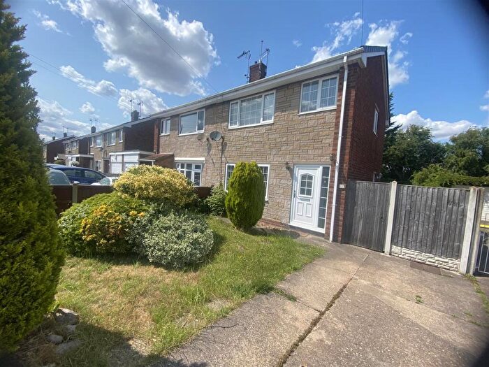3 Bedroom Semi-Detached House To Rent In Newfields Avenue, Moorends, Doncaster, DN8