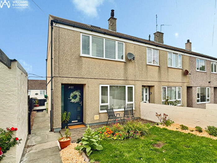 2 Bedroom End Of Terrace House For Sale In Lon Newydd, Holyhead, Anglesey, LL65