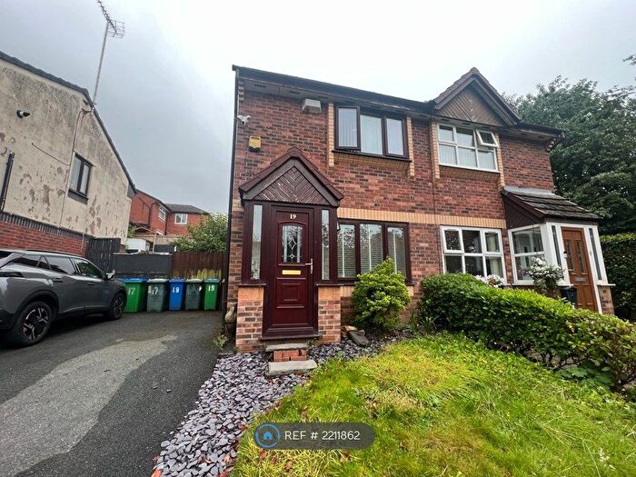 2 Bedroom Semi-Detached House To Rent In Longmead Way, Middleton, Manchester, M24