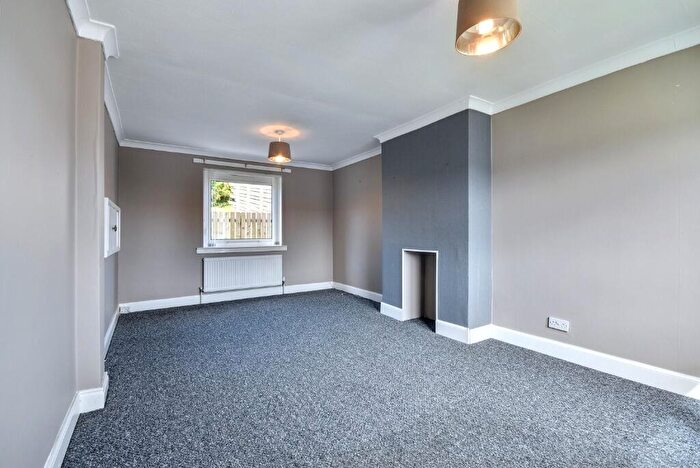 2 Bedroom Terraced House To Rent In Henderson Terrace, Inverclyde, Gourock, PA19