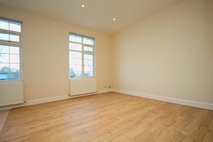 1 Bedroom Flat To Rent In London Road, Isleworth, TW7