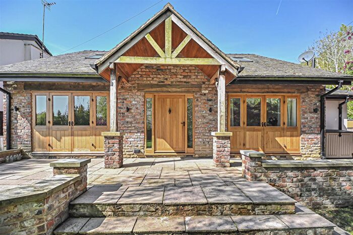 3 Bedroom Detached Bungalow For Sale In Aspull Common, Leigh, WN7
