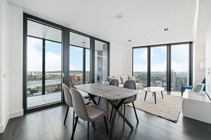 2 Bedroom Apartment For Sale In Flat, Amory Tower, Marsh Wall, London, E14