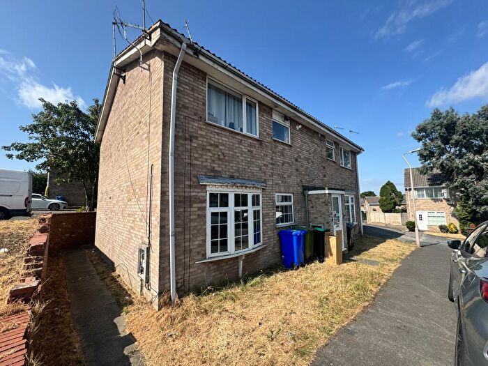 1 Bedroom Flat To Rent In Holly Court, Mansfield, NG19