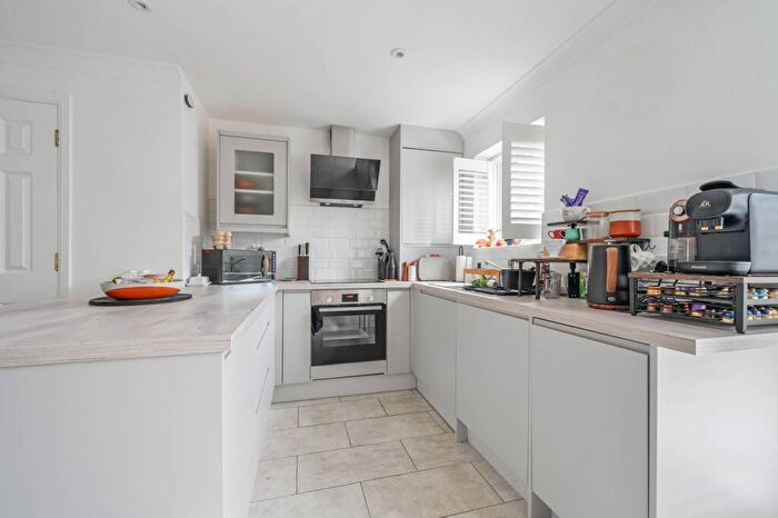 2 Bedroom Flat To Rent In Wesley Avenue, Royal Docks, London, E16