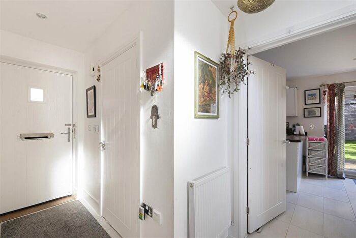 3 Bedroom Detached House For Sale In Romney Road, Allington, ME16