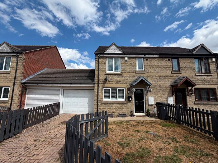 3 Bedroom Semi-Detached House For Sale In Peasehill Close, Barnsley, S70