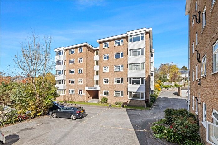 2 Bedroom Flat For Sale In Surrenden Road, Brighton, East Sussex, BN1