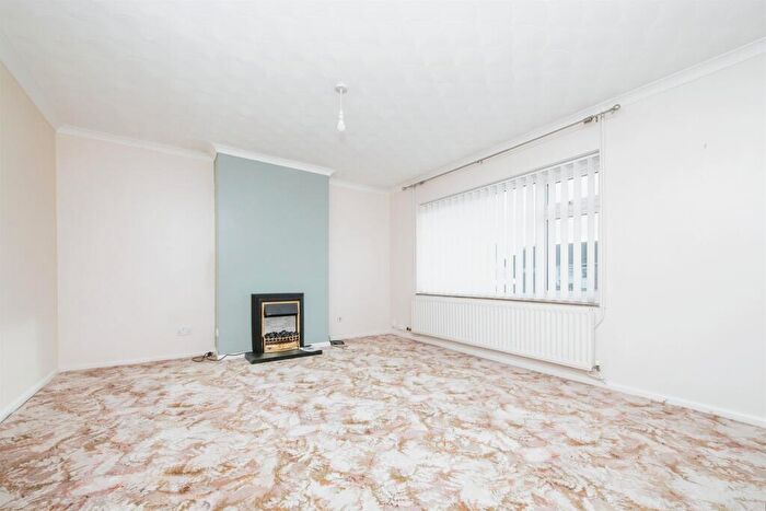 2 Bedroom Semi-Detached Bungalow For Sale In Gleneagles Drive, Ipswich, IP4