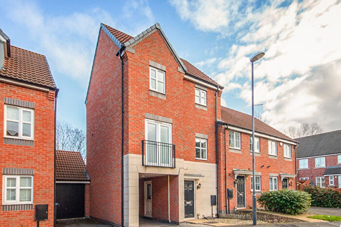 3 Bedroom Town House For Sale In Girton Way, Mickleover, DE3