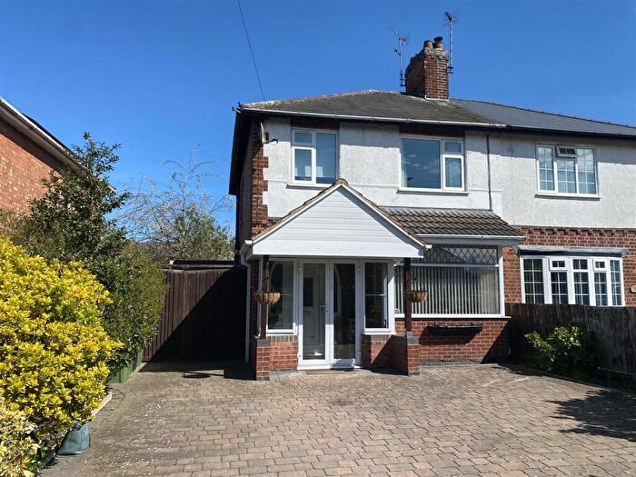 3 Bedroom Semi Detached House For Sale In Aylestone Lane, Wigston, LE18