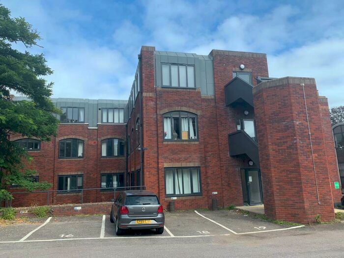 Apartment To Rent In Newbury, Berkshire, RG14